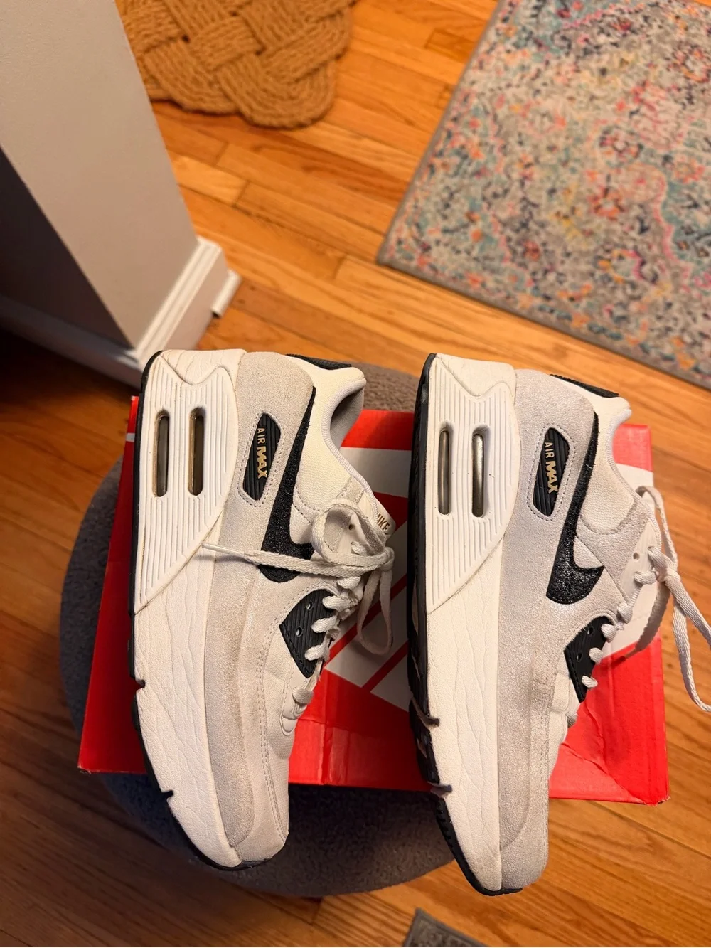 Nike Air Max 90 LV8 Sneakers